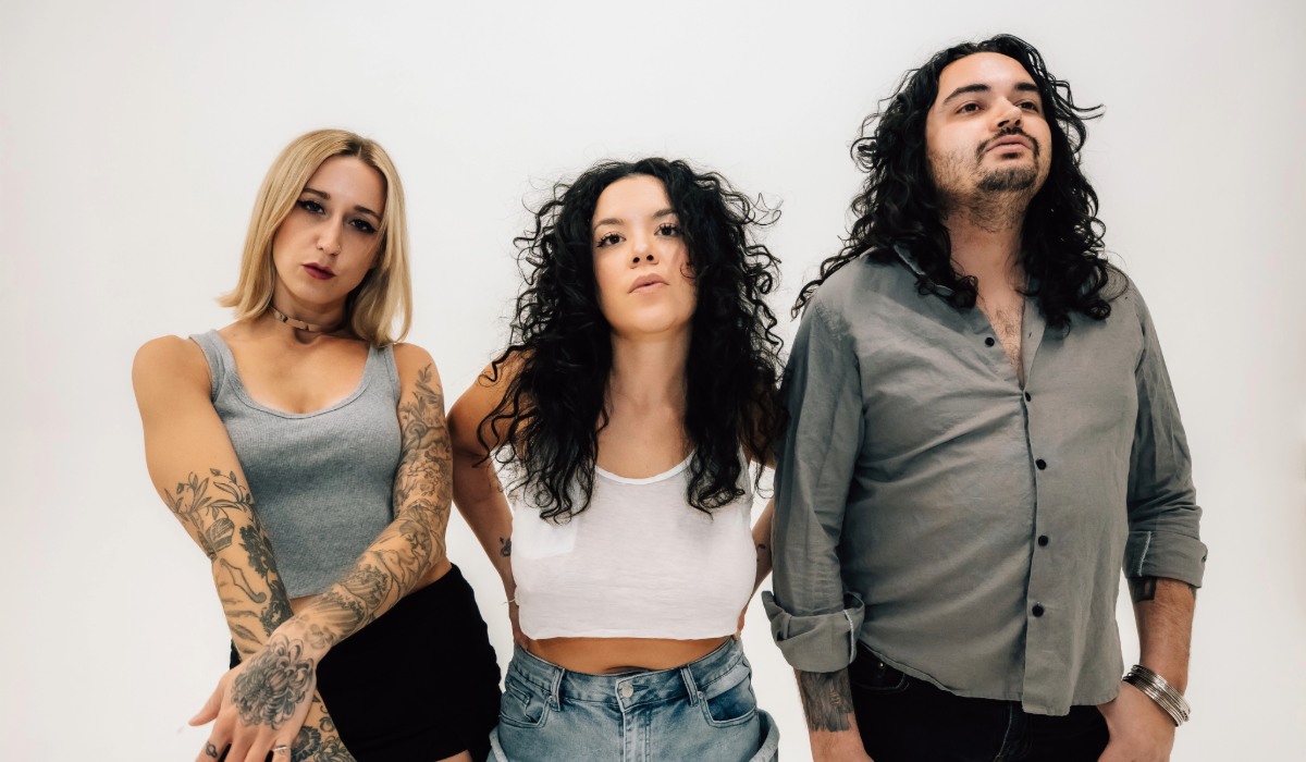 Daisychain: Bonded through rock ‘n roll